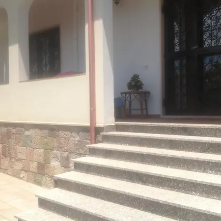Apartament Trilocale Margine Rosso Quartu SantʼElena