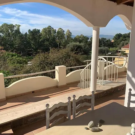 马尔吉内罗素酒店 公寓