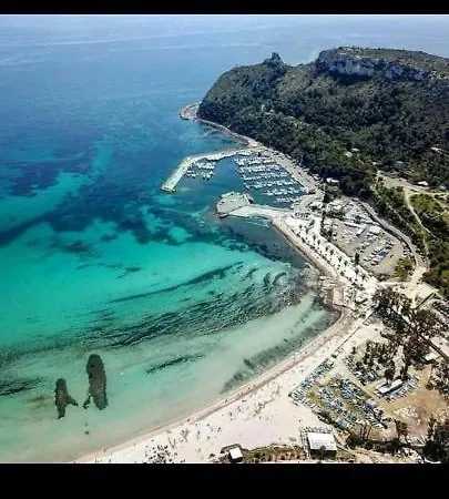 马尔吉内罗素酒店 公寓